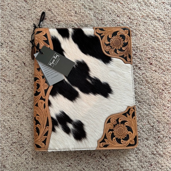 Leather & Cowhide portfolio - Picture 2 of 7